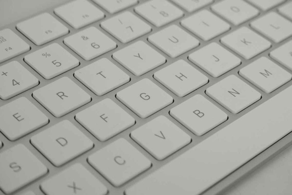 A evolução dos teclados ao longo do tempo